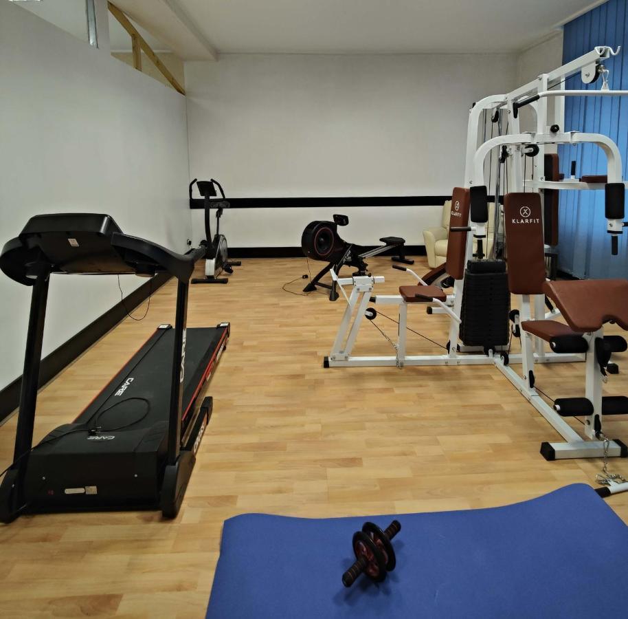 Hotel Terminus - Pizzeria Pizz'A Gogo - Salle De Sport - Face A La Gare 롱르소니에 외부 사진