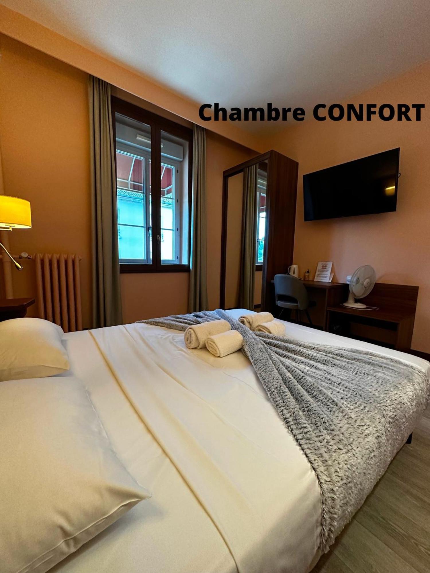 Hotel Terminus - Pizzeria Pizz'A Gogo - Salle De Sport - Face A La Gare 롱르소니에 외부 사진