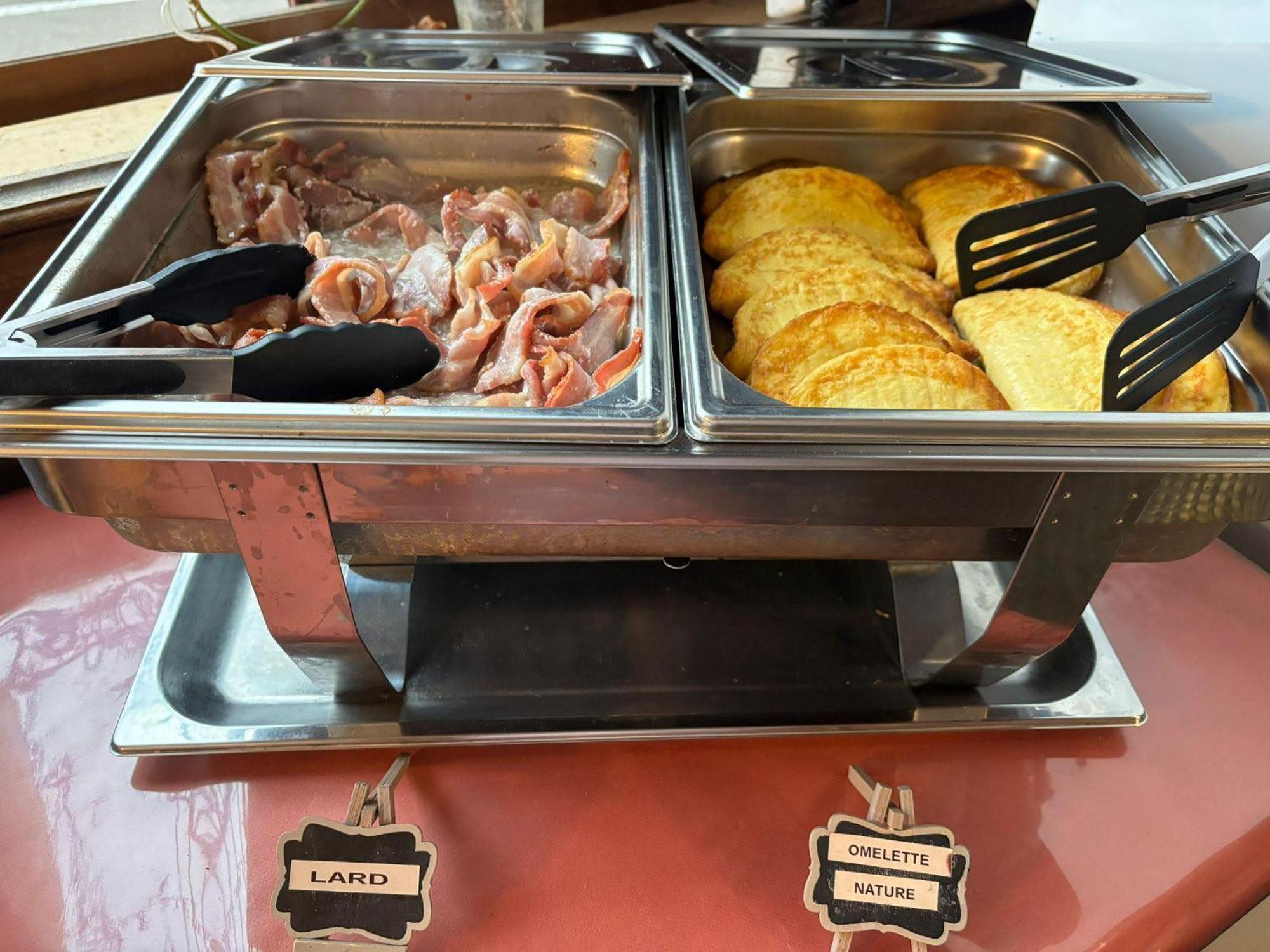 Hotel Terminus - Pizzeria Pizz'A Gogo - Salle De Sport - Face A La Gare 롱르소니에 외부 사진
